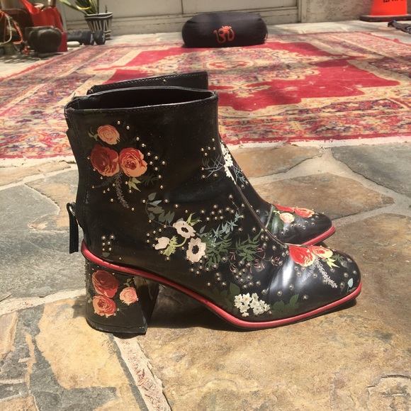 Zara floral black booties👢👢 - Picture 2 of 4